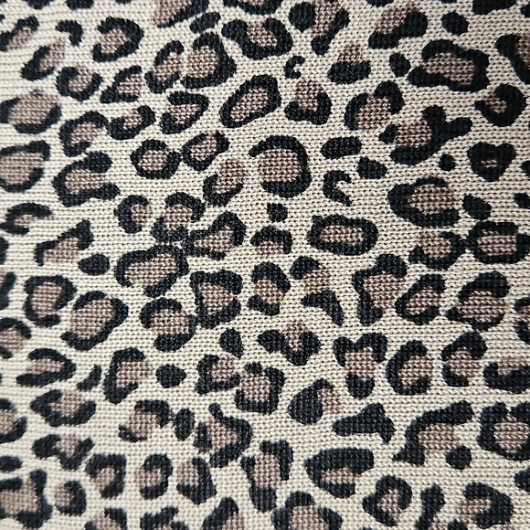 Coldwater Creek 100% Silk Cardigan Women's Petite Large Leopard Print Sweater - Picture 8 of 8